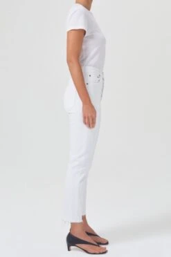 AGOLDE Riley Crop Jean In Sour Cream -FREE PEOPLE Shop p57159 Z 04262023074629764x1150 1