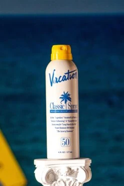 VACATION Classic Spray Spf 50 -FREE PEOPLE Shop p63422 Z 051420240547501671x2500 1