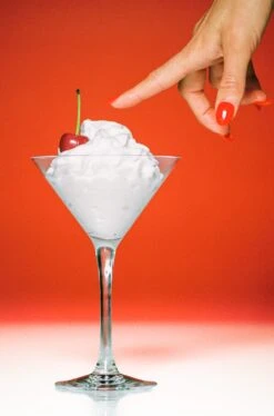 VACATION Classic Whip Spf 30 -FREE PEOPLE Shop p63423 Z 051420240536031651x2500 1