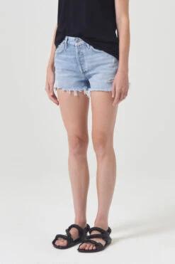 AGOLDE Parker Vintage Hi Rise Cut Off Denim Short -FREE PEOPLE Shop p7302 Z 03292024024016800x1200 1